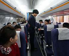 空乘專業(yè)模擬倉實訓(xùn) 空乘專業(yè)模擬倉實訓(xùn)